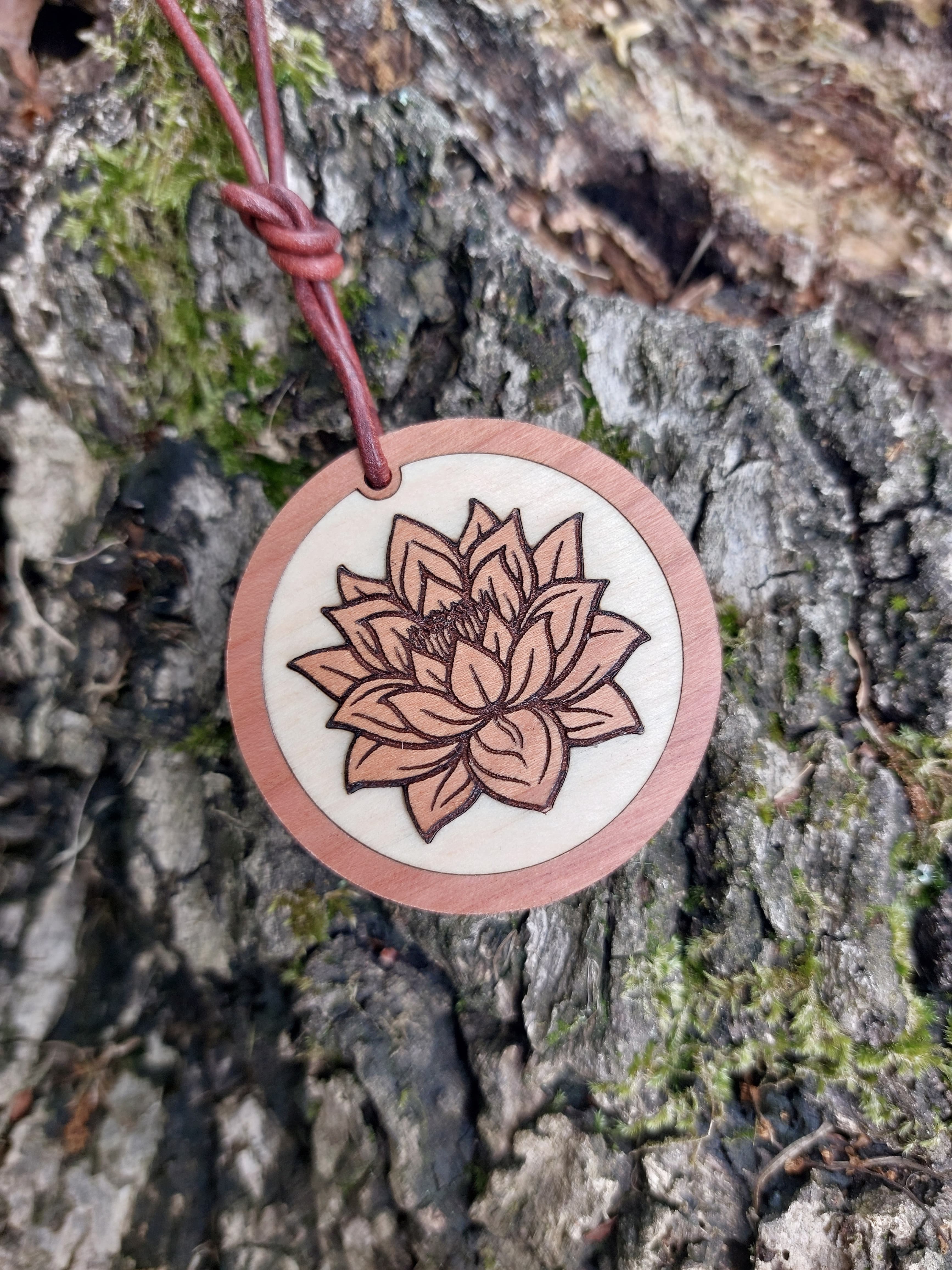 Collier Fleur de Lotus