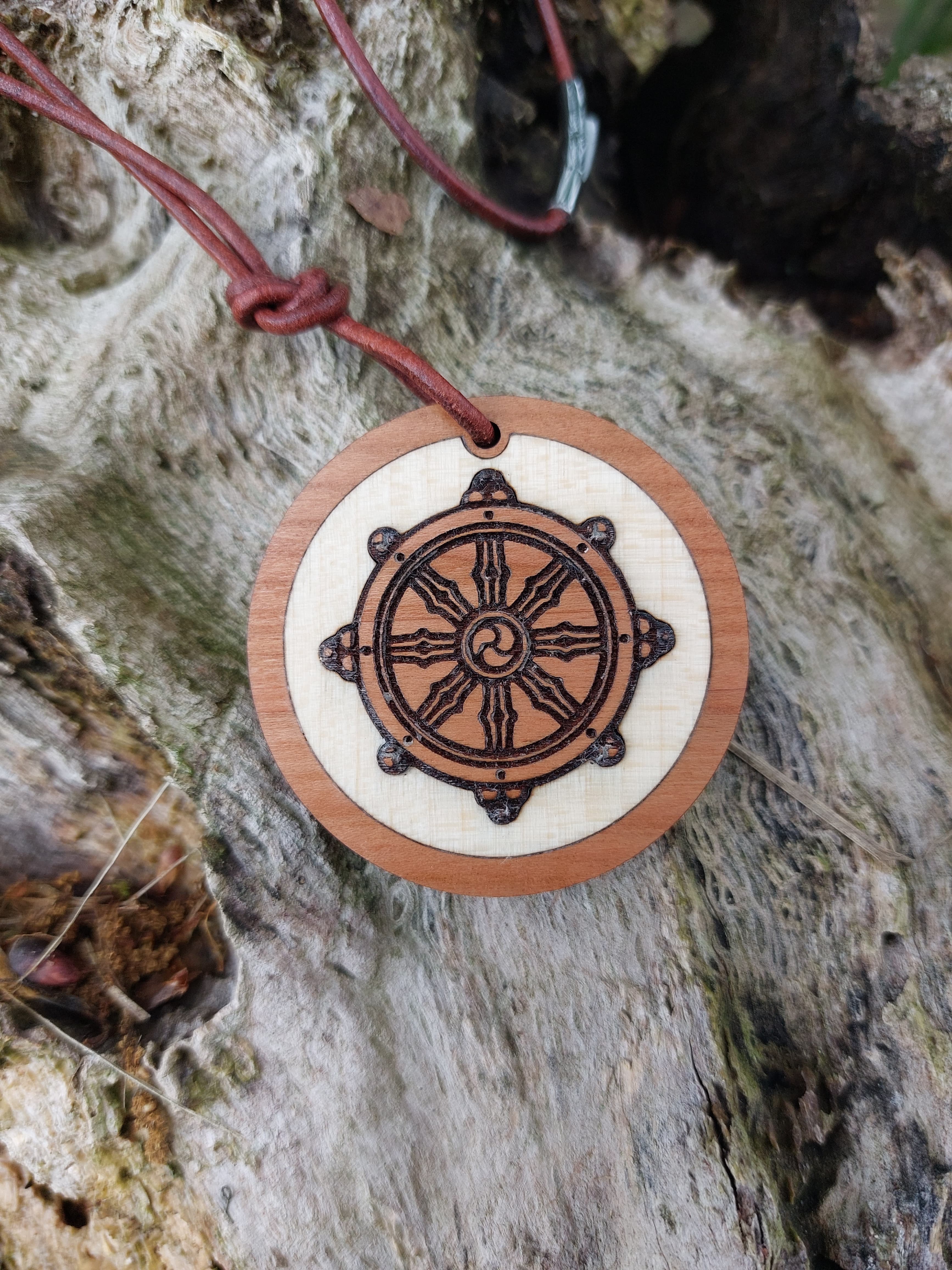 Collier Roue du Dharma