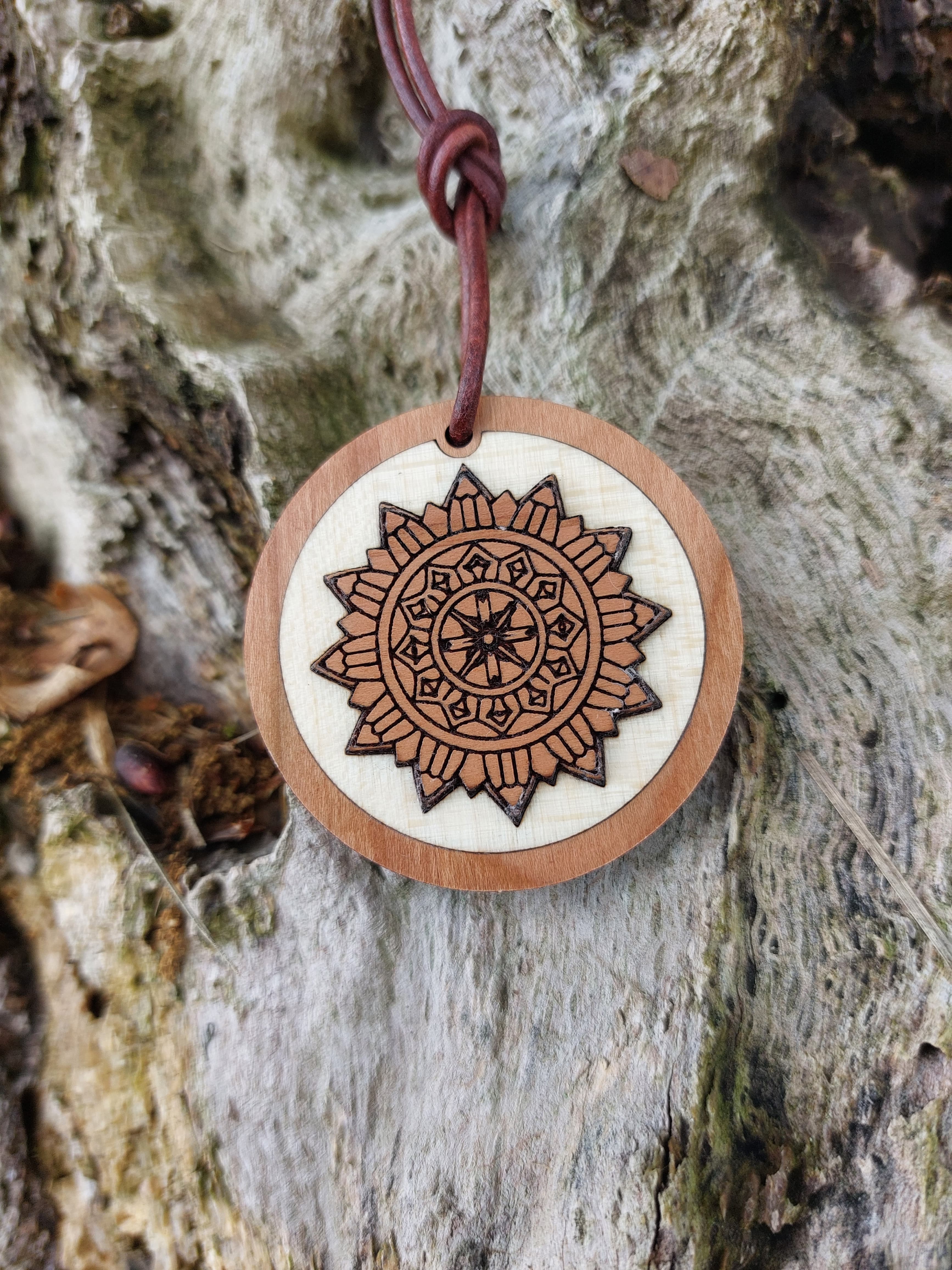 Collier Soleil Inca